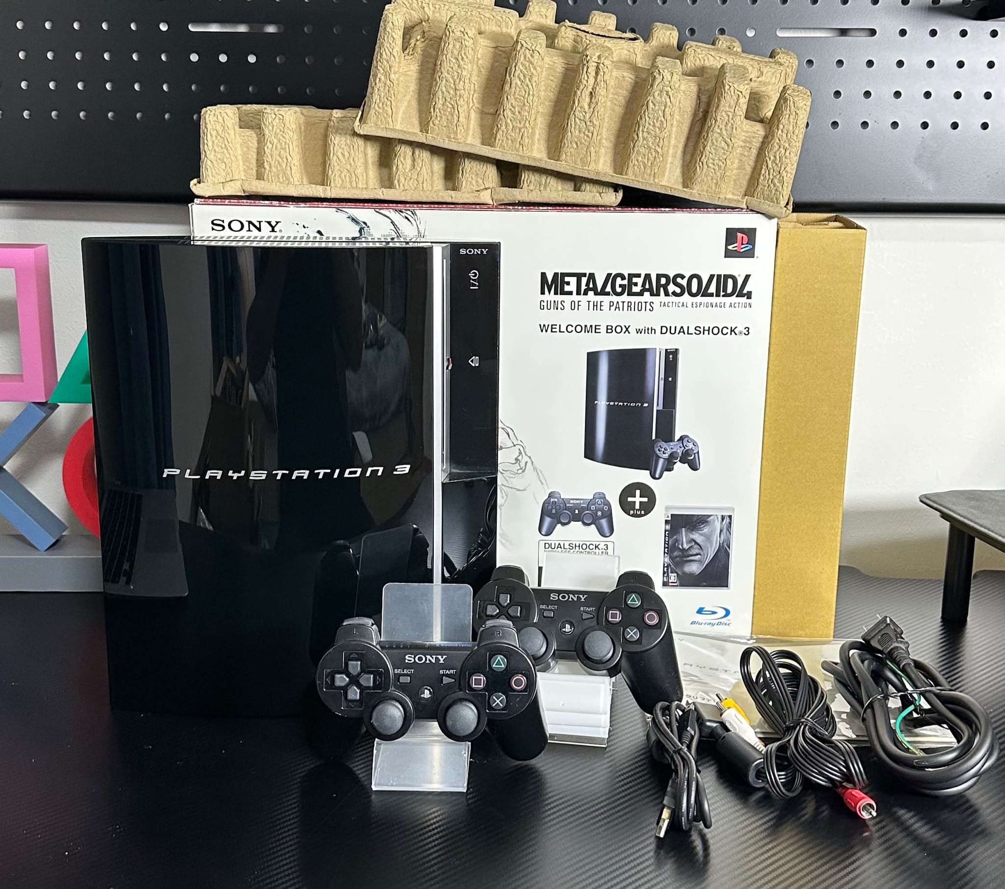 PlayStation 3 40GB Metal Gear Solid 4 Welcome Box